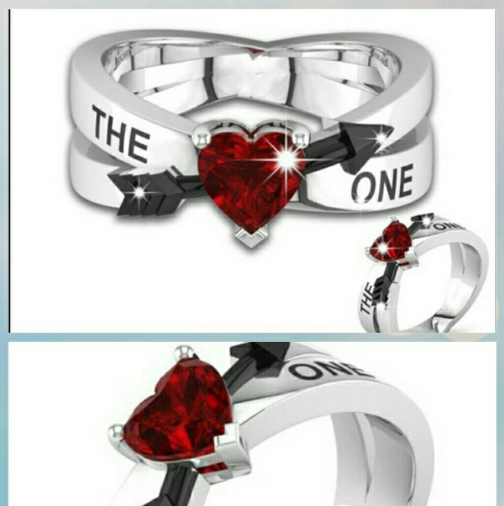 Ladies sterling silver ring